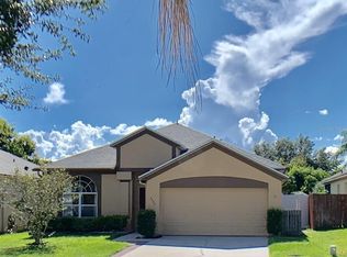 2033 Crosscreek Ct, Oviedo, FL 32766
