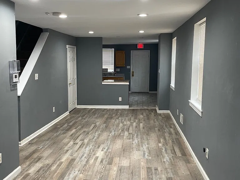 2133 W Mulberry St — Photo 21