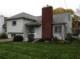 36 Pyrex St, Corning, NY 14830