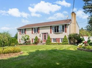 53 Dodge Hill Rd, Sutton, MA 01590