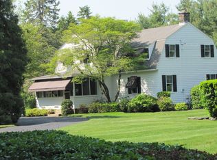 350 Forge Rd, North Kingstown, RI 02852