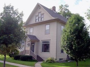 504 7th Ave SE, Aberdeen, SD 57401