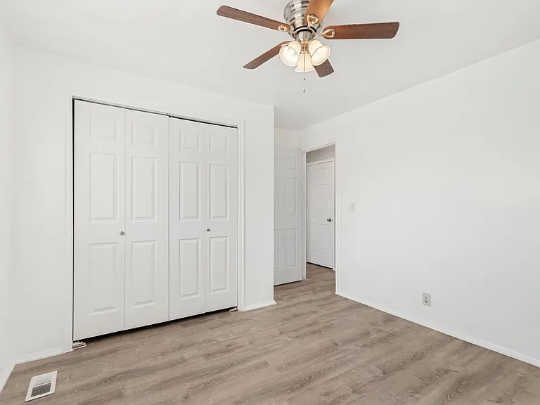 2314 S 700 E — Photo 5