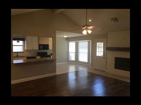 5th image of 7059 Southmeadow Dr E