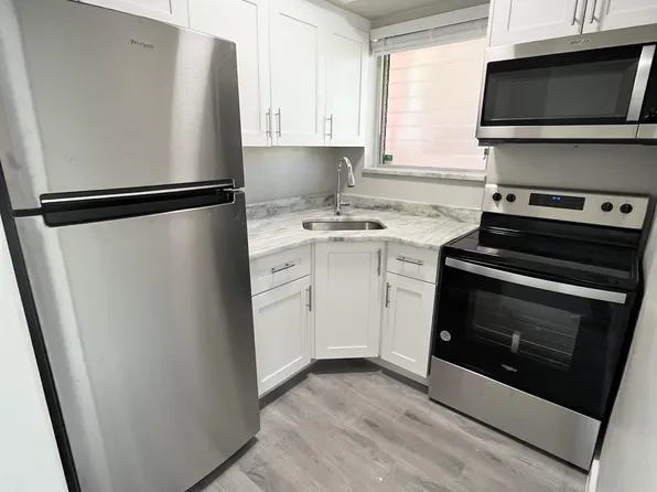 2 Isle Of Venice Dr, Fort Lauderdale, FL