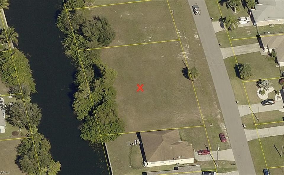 1st image of 818 SW 11th Pl