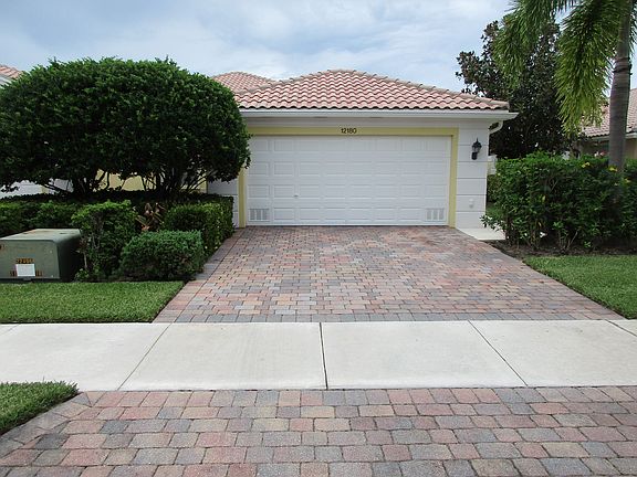 2nd image of 12180 SW Elsinore Dr