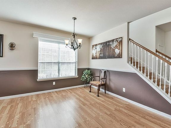 5th image of 8134 Wooded Terrace Ln