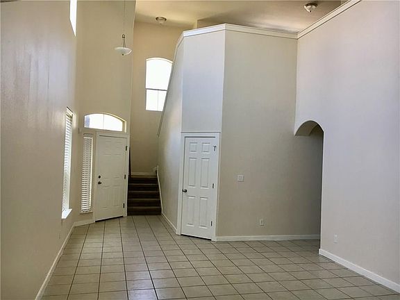 old pic when house was vacant