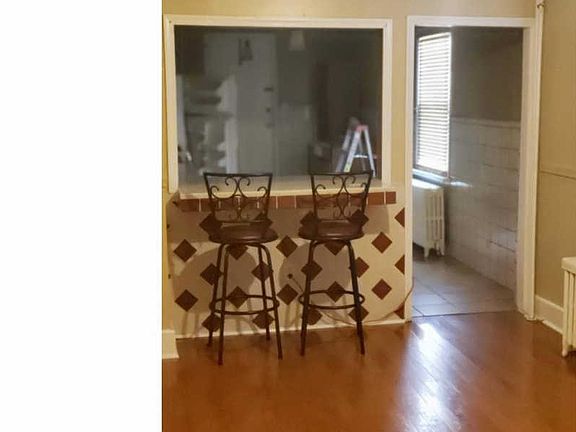 4th image of 739 Maryland Ave
