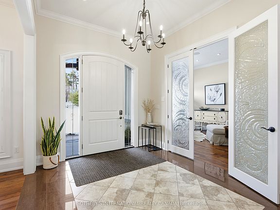 3rd image of 7 Ridgewood Ct