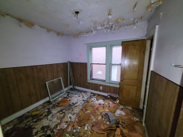 detroit-michigan-88294099 picture