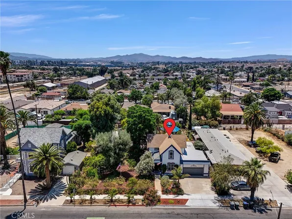 239 W 7th St, Perris, CA 92570