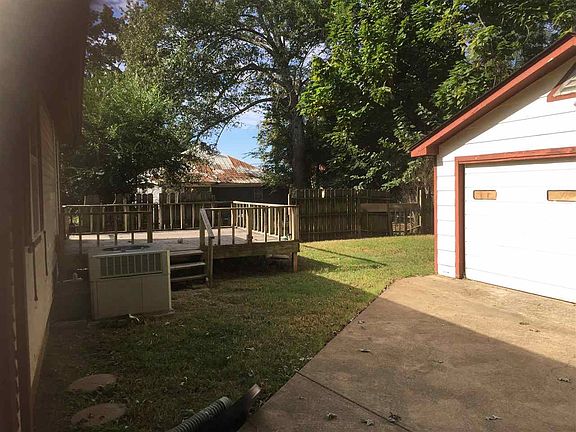 3rd image of 217 Bratton Ave