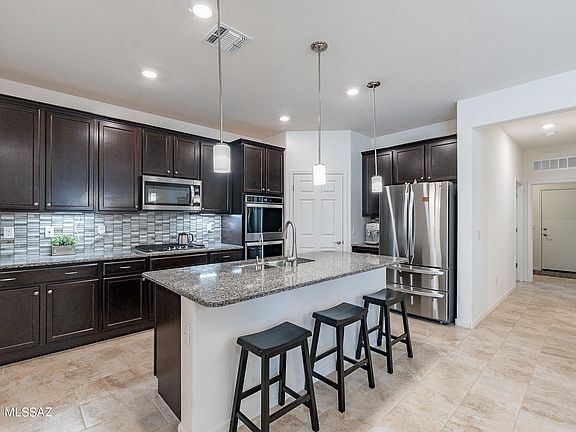 5th image of 809 W Calle Tikal