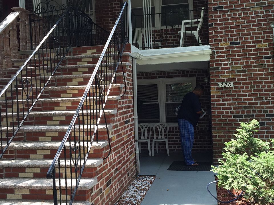 1st image of 720 E 81st St #2