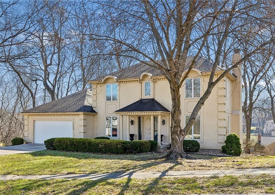 1st image of 4433 NW Claymont Woods Dr