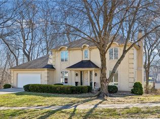 4433 NW Claymont Woods Dr, Kansas City, MO 64116