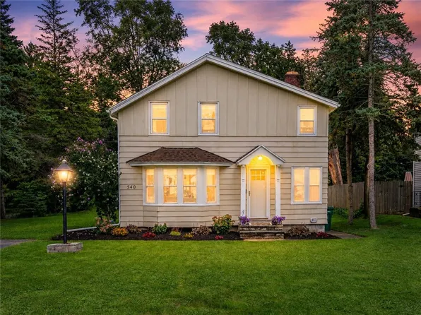 540 Helendale Rd, Rochester, NY 14609