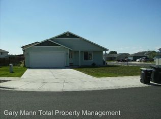 1050 July Ct, Moses Lake, WA 98837