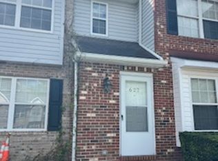 627 Candlestick Ln, Newark, DE 19702