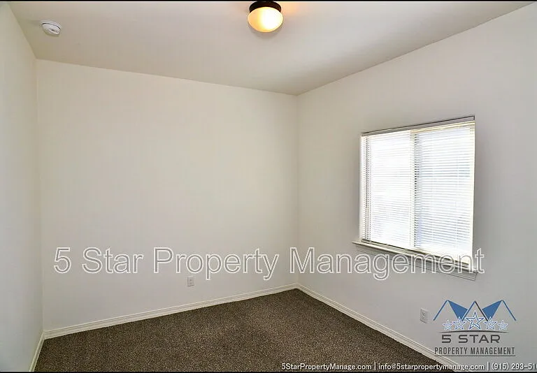 781 Croxdale St — Photo 29