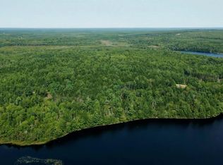 2 Robert Rd, Kemptville, NS B0W1Y0