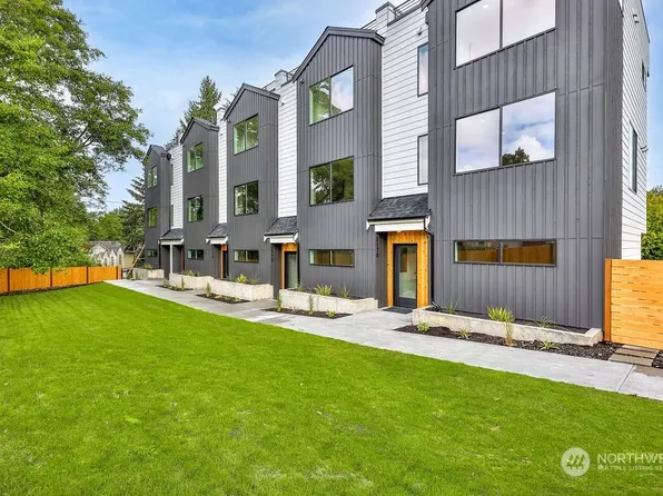 2174 SW Elmgrove Street, Seattle, WA 98106