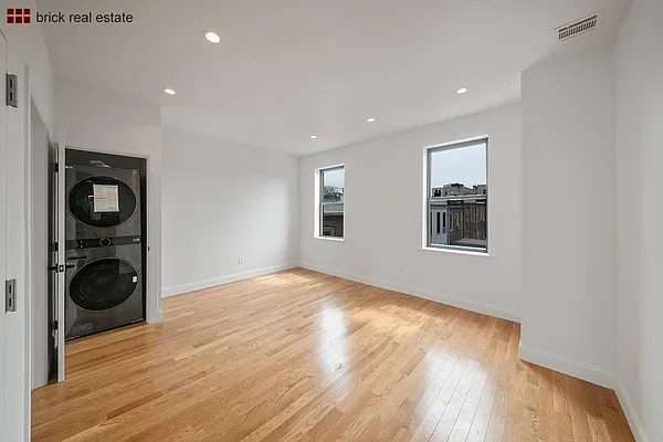 Sold by Brick Real Estate | media 5