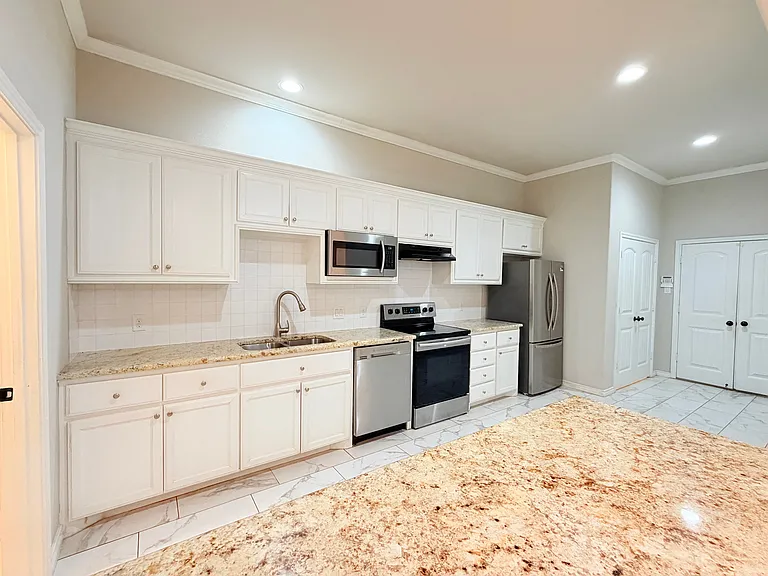 12305 Halima St — Photo 9