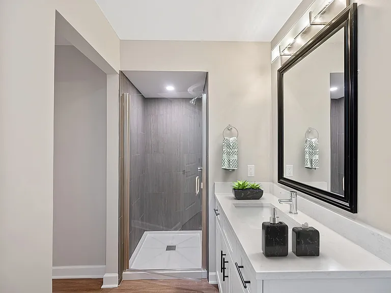 Indian Creek Apartments and Townhomes — Photo 21
