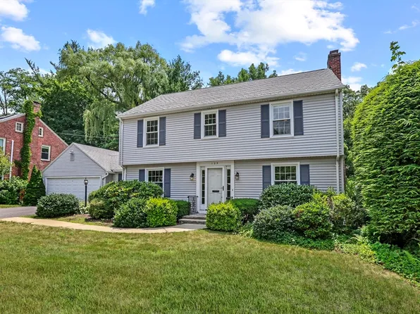 125 Pleasantview Ave, Longmeadow, MA 01106