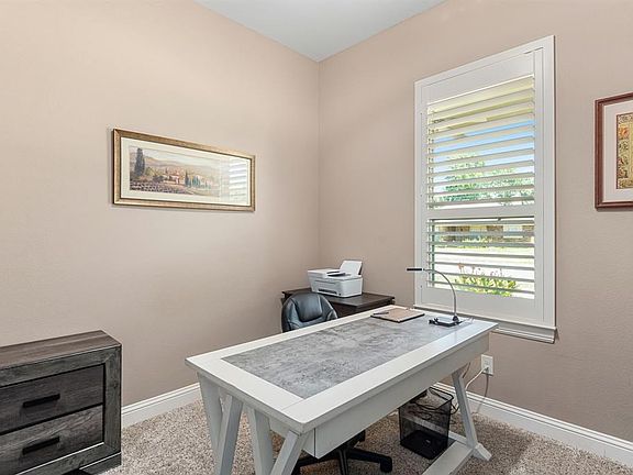 3rd image of 4813 Highgate Ln