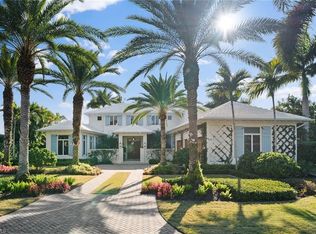 575 Palm CIR E, NAPLES, FL 34102