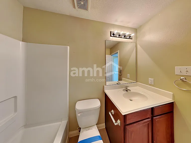 9415 White Diamond Ln — Photo 17