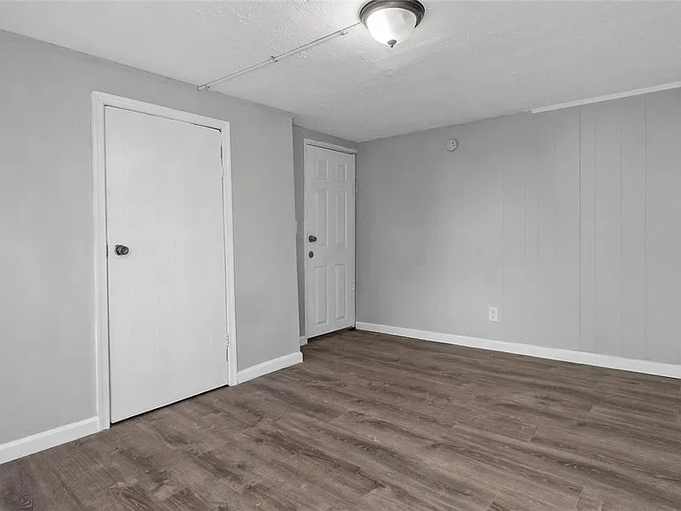 423 N Bellevue St — Photo 19