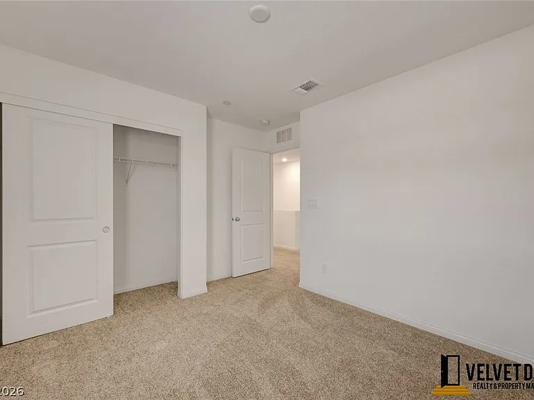 2725 Luzzi Walk — Photo 27