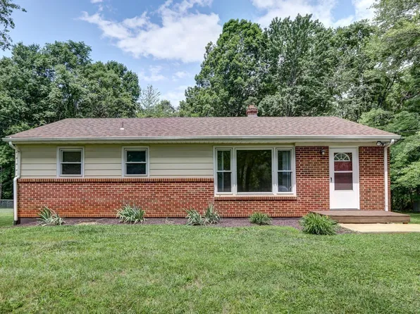 1219 Grove Rd, Lynchburg, VA 24502