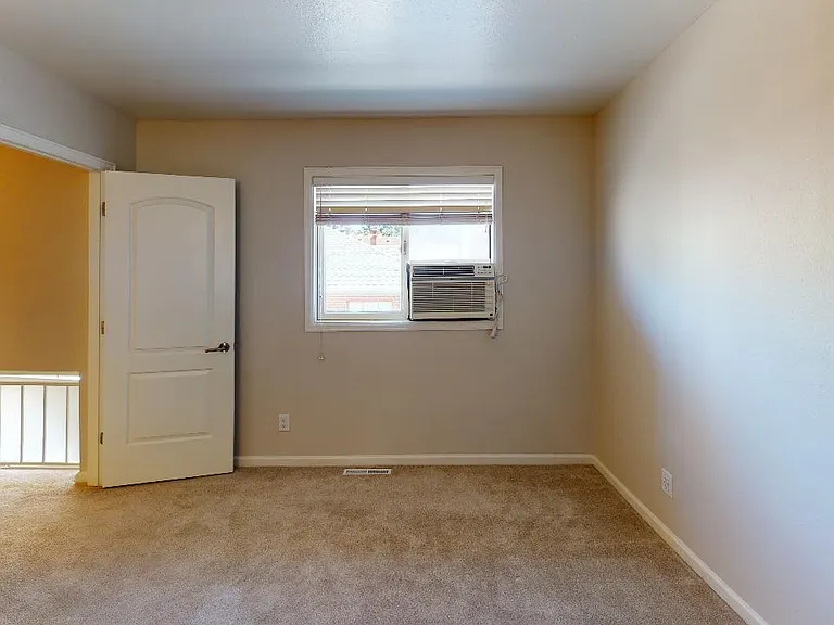 636 Arapahoe — Photo 7