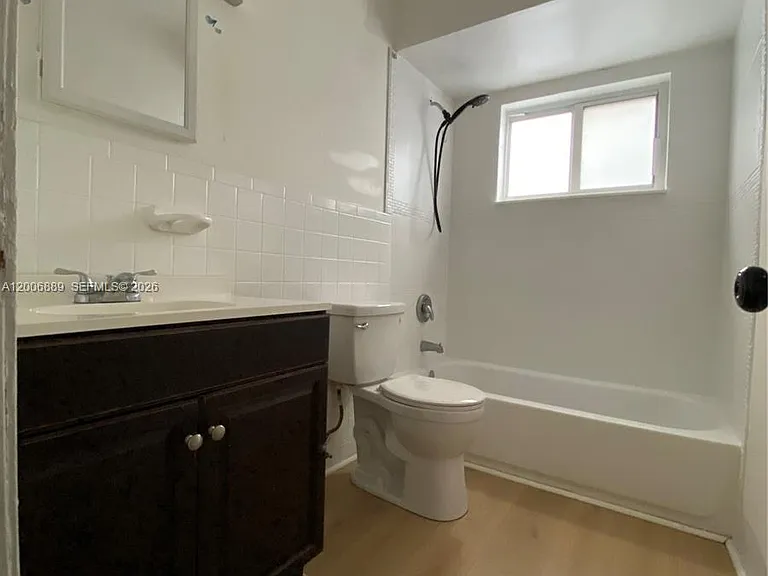 6132 SW 39th St #R — Photo 12