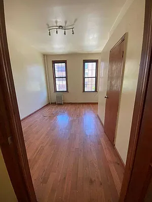 Rented by Hagstrom Management Inc | media 14