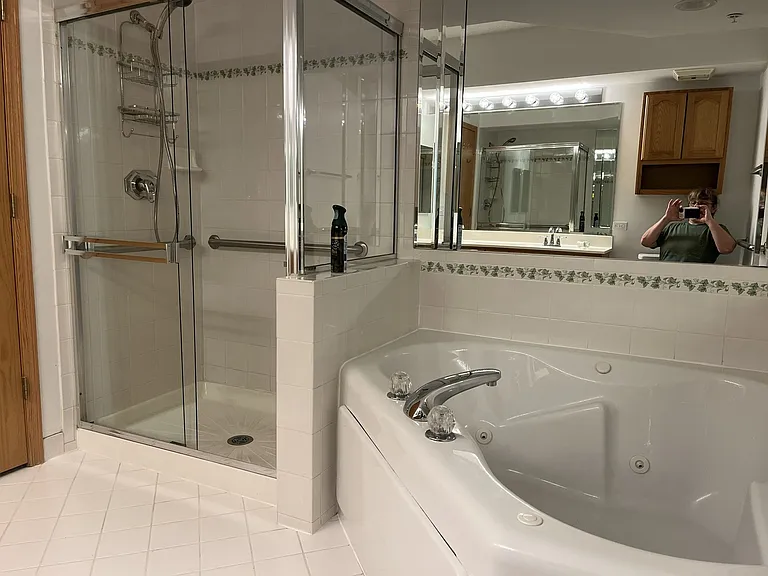 650 S River Rd #301 — Photo 8