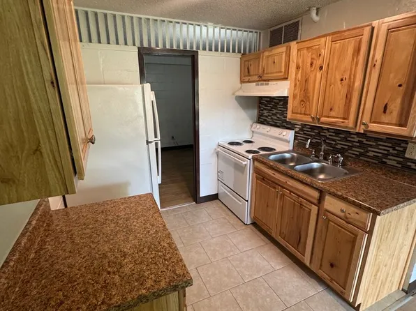 Creekside, 201 White Ave #15, Neosho, MO 64850