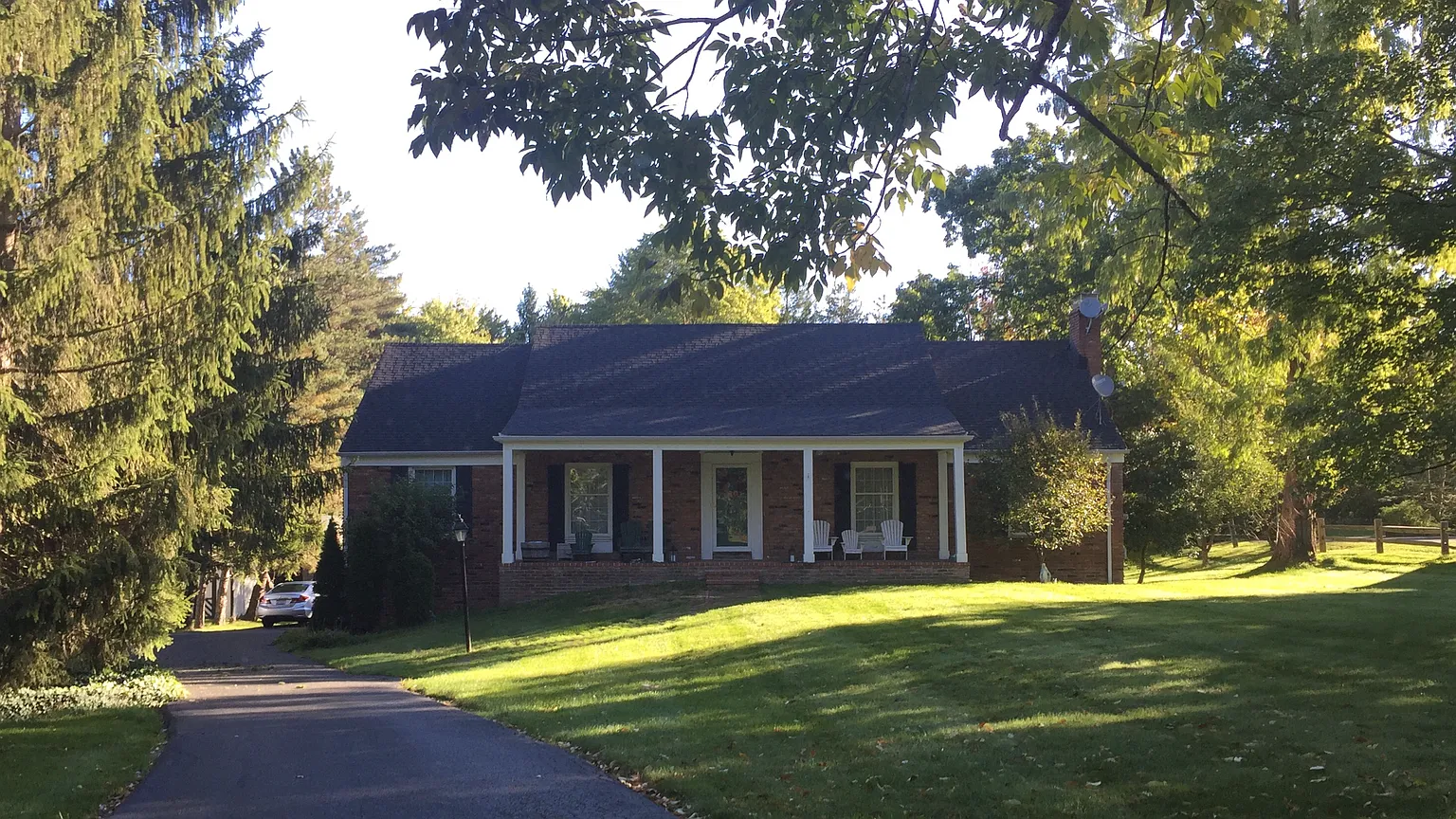464 Falls Rd photo 1
