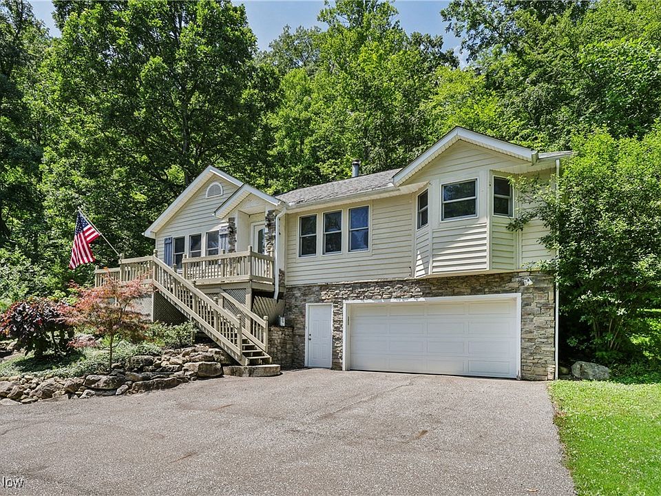 1st image of 15060 Stillwater Dr