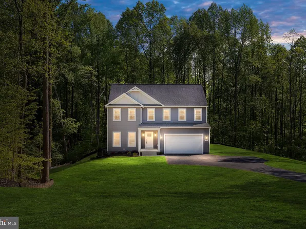 114 W Wildwood Ln, Fredericksburg, VA 22405