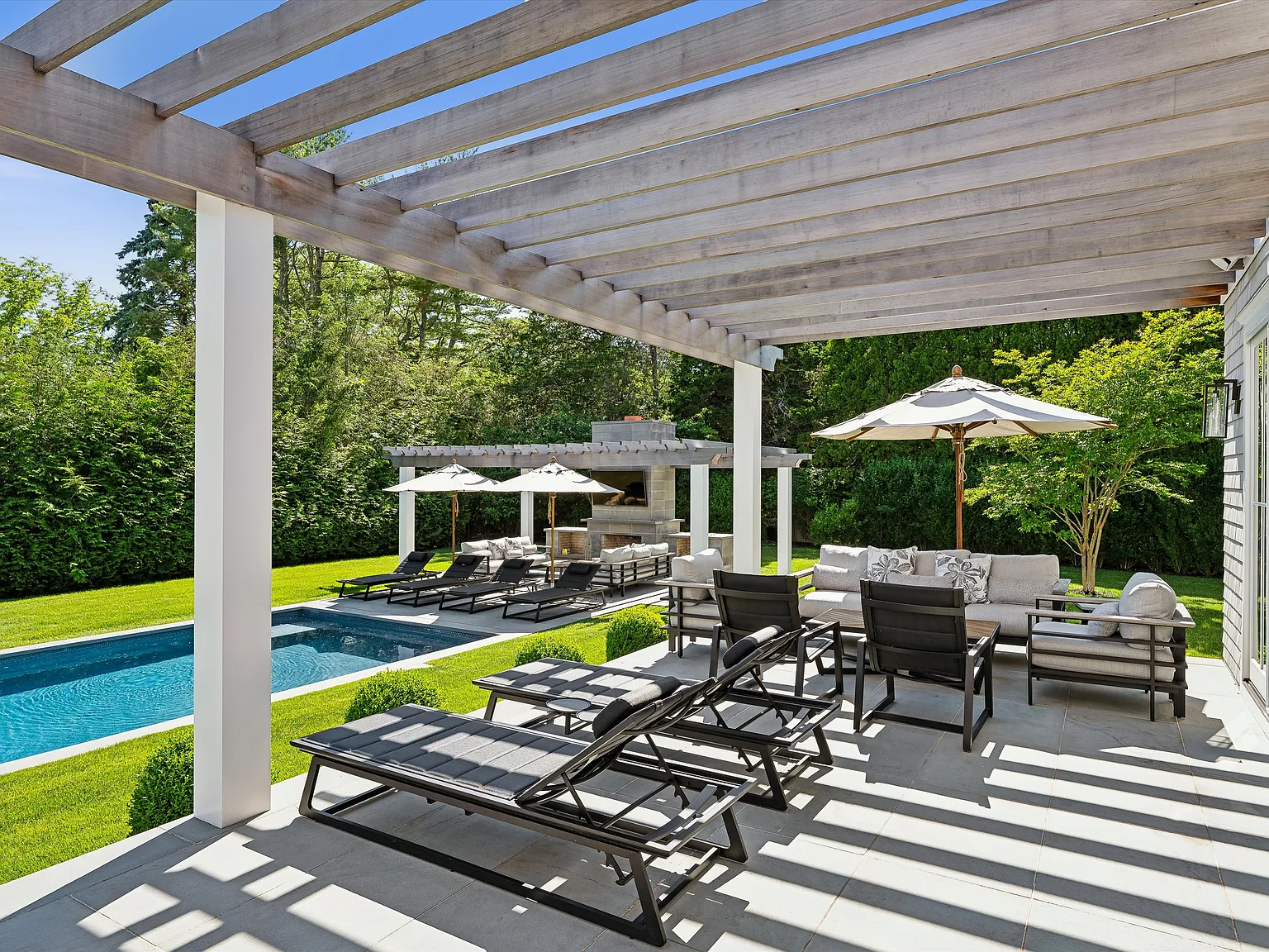 Southampton Village Rental — Photo 4