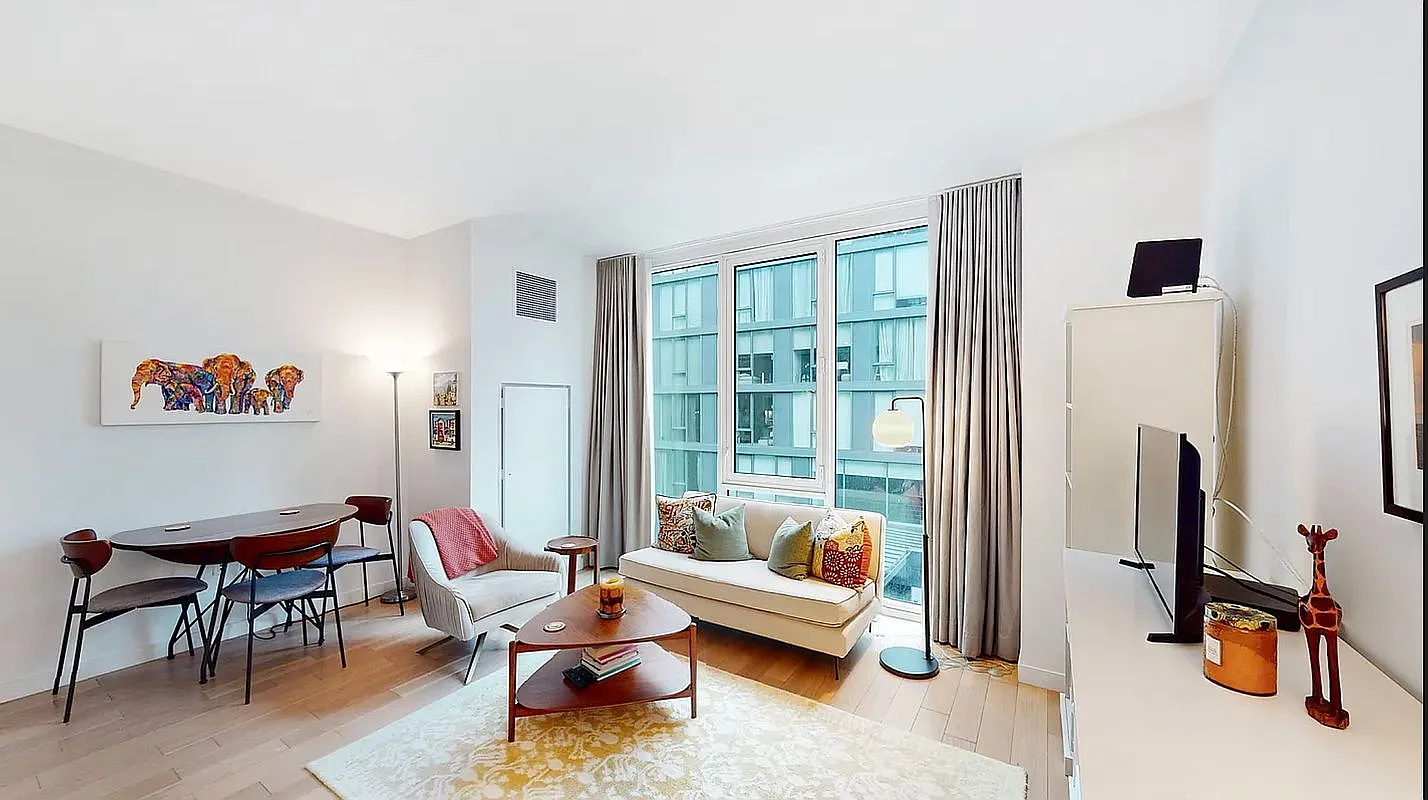 540 W 49th St APT 210-N photo 1