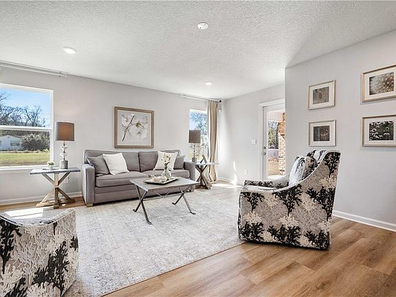 4th image of 10647 Relic Rd N