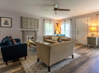 114 Spruce St, Manchester Center, VT 05255